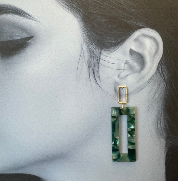 Green Pearlescent Dangle